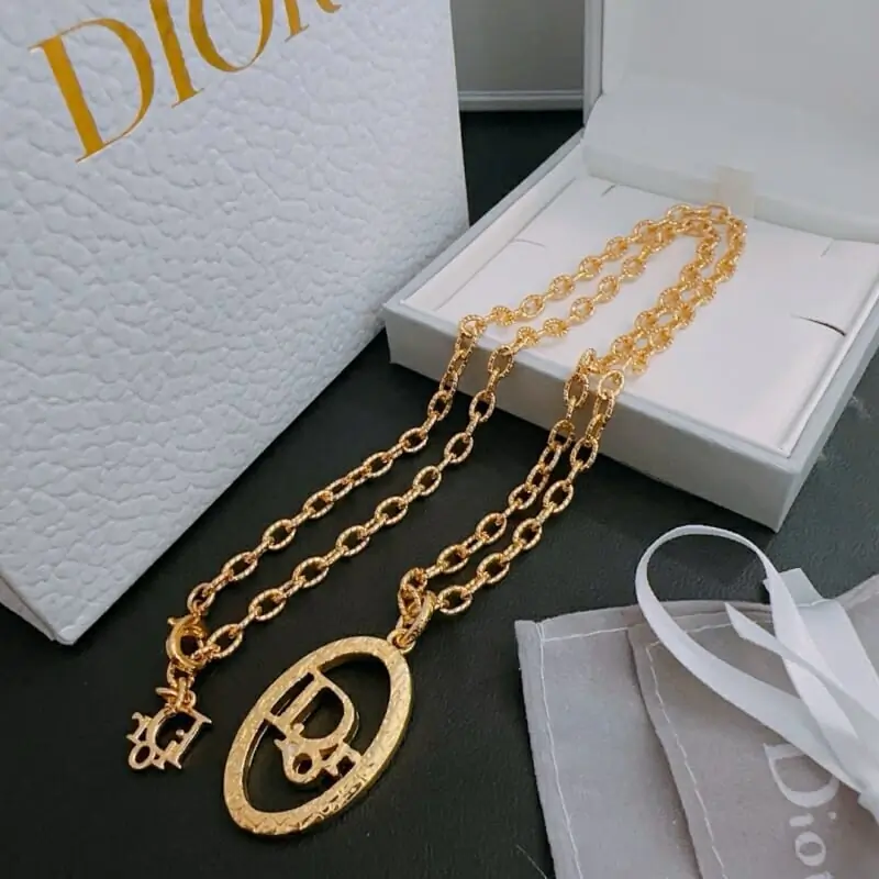 christian dior collier s_1261aa33